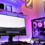 Концепт развлекательных технологий будущего в стиле киберпанк